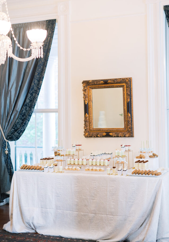 DFLAVORCC Luxury Wedding Cakes