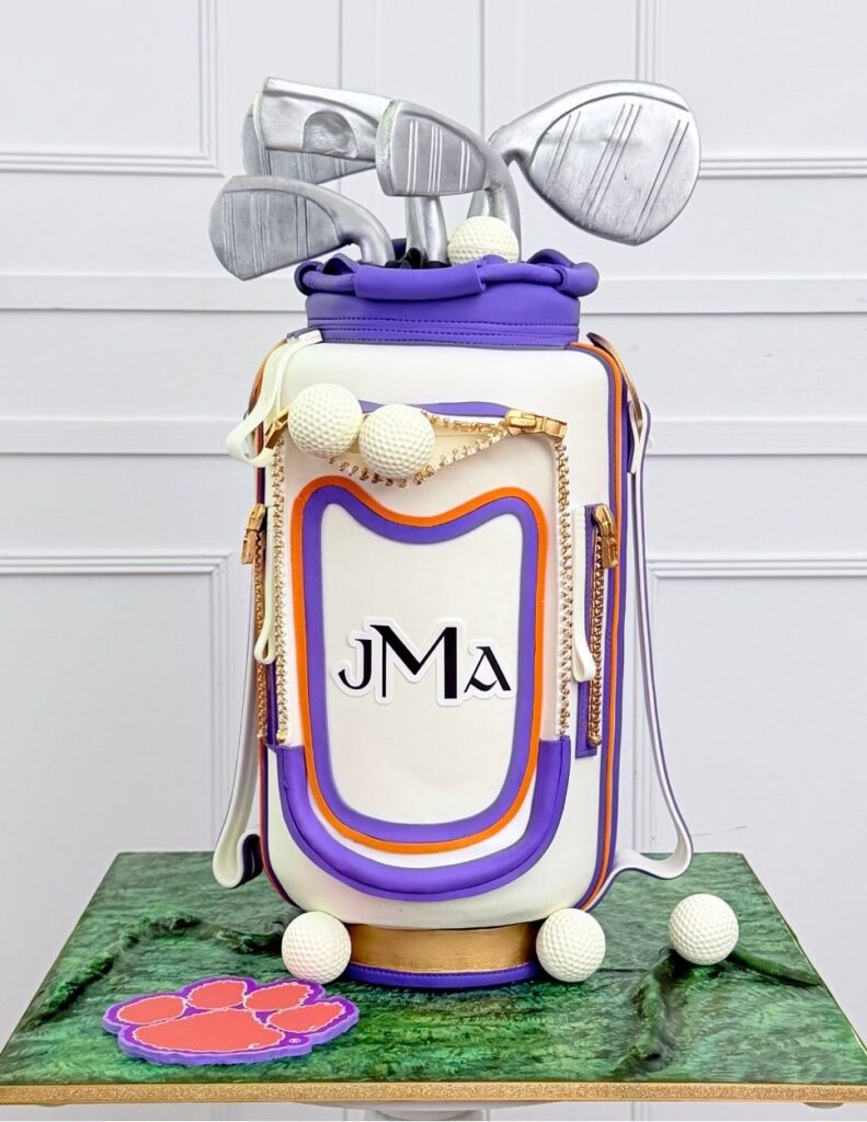 Elegante Golf Bag Themed Room's Cake for Weddings by Dflavorcc