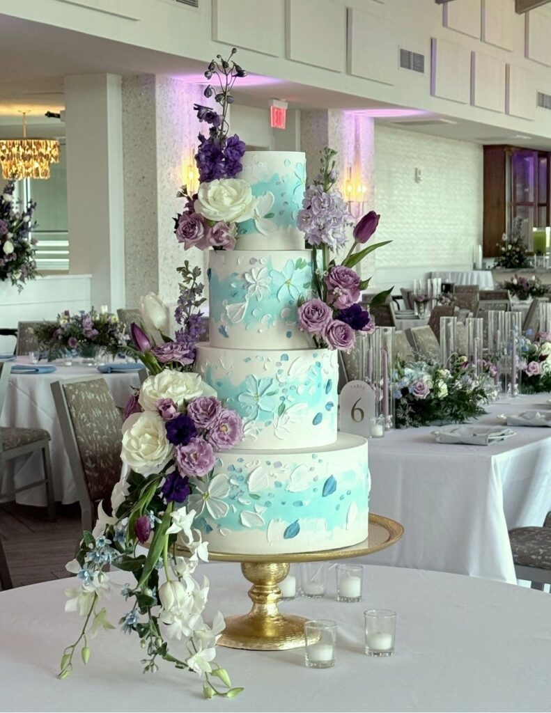 Luxury wedding Cake by Dflavorcc