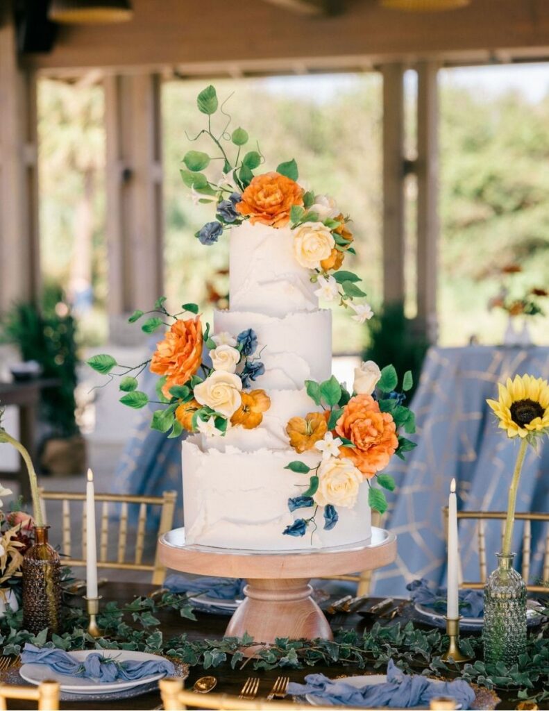 Luxury wedding Cake by Dflavorcc