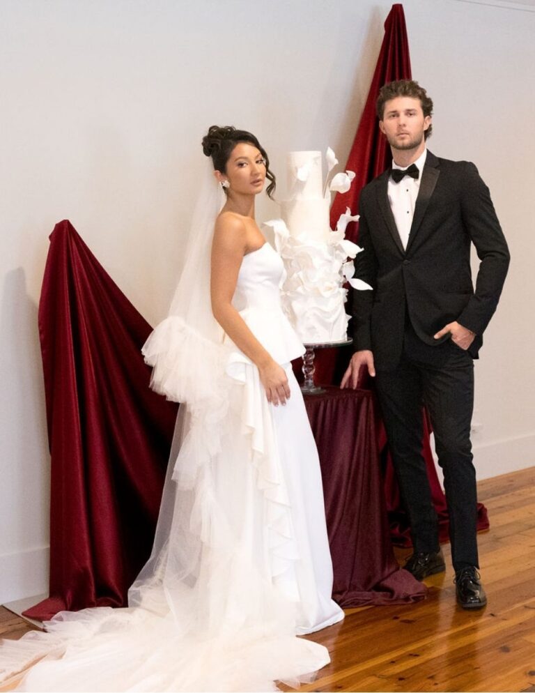 Luxury Modern wedding cake at May River Manor in Bluffton SC